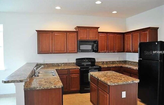 934 Krenson Woods Rd in Lakeland, FL - Building Photo - Building Photo