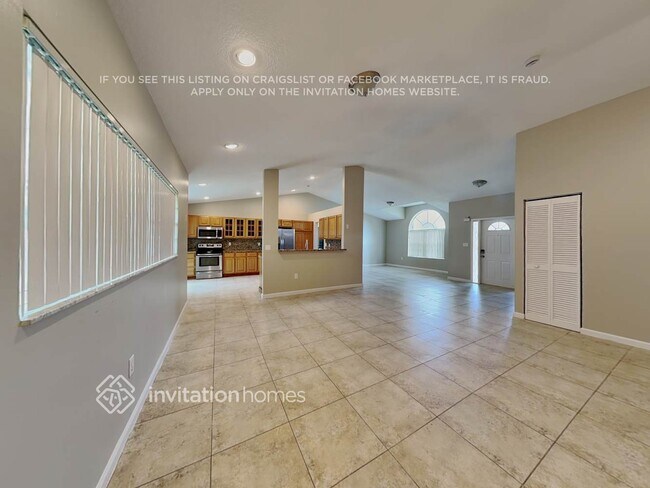 19730 SW 87th Pl in Cutler Bay, FL - Foto de edificio - Building Photo