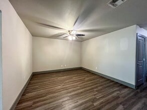 1518 Eichen Rd in New Braunfels, TX - Building Photo - Building Photo