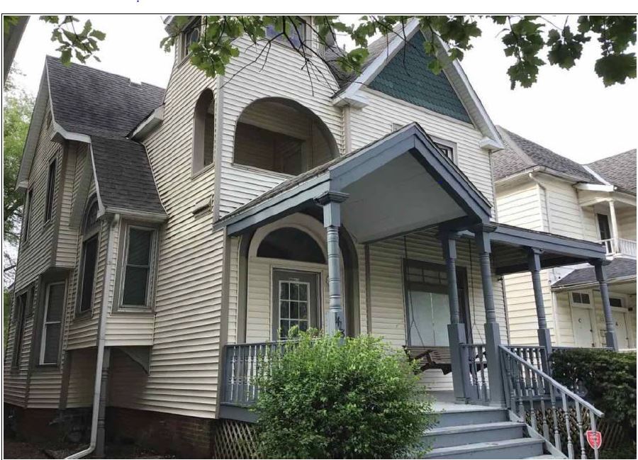 1418 W Barker Ave in Peoria, IL - Building Photo