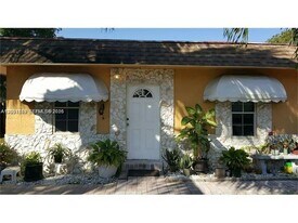 2617 NW 19th Ave in Oakland Park, FL - Building Photo