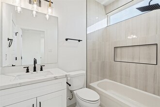 3601 Rebecca St in Houston, TX - Building Photo - Building Photo