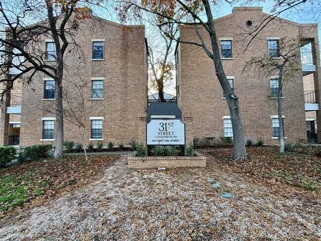 property at 203 E 31st St