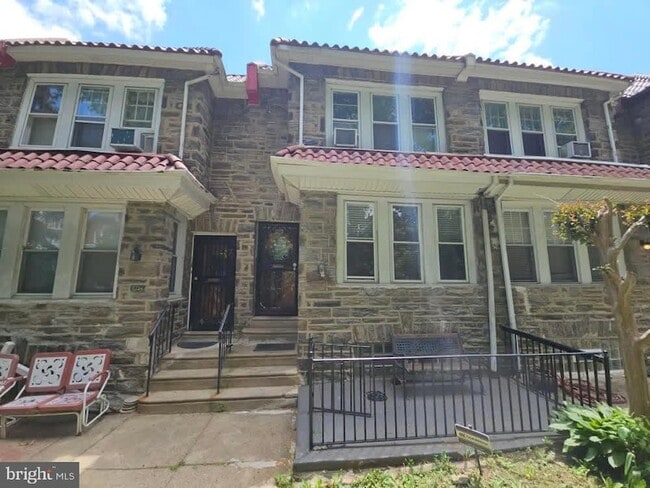 property at 5736 Woodcrest Ave