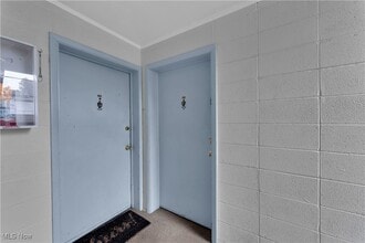 1415 Wyandotte Ave in Lakewood, OH - Building Photo - Building Photo