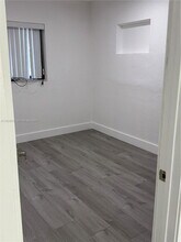 1601 NE 158th St in North Miami Beach, FL - Building Photo - Building Photo