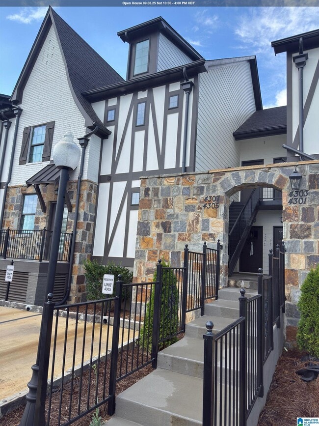 property at 4307 Lennox Ct