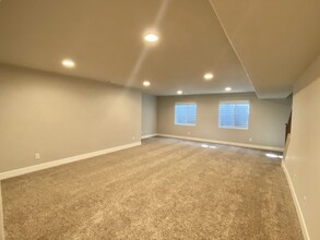 2480 Barela Dr in Berthoud, CO - Foto de edificio - Building Photo