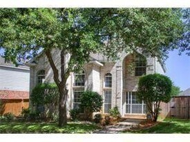 907 Canal St in Irving, TX - Building Photo