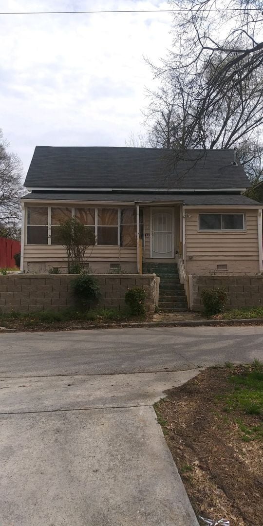property at 455 Oliver St NW