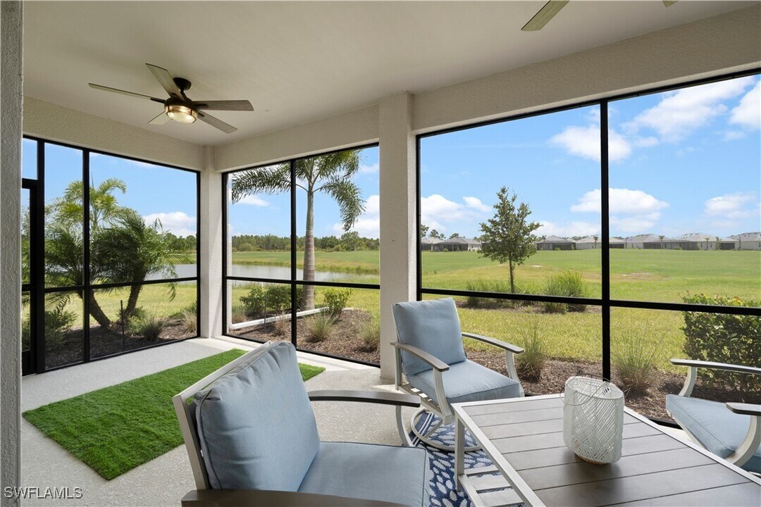 15919 Grassland Ln in Punta Gorda, FL - Foto de edificio