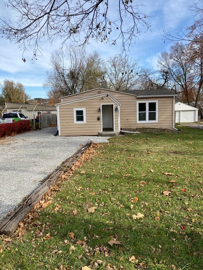 property at 2121 E 23rd St