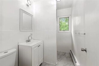 160 Papineau Ave in Woonsocket, RI - Building Photo - Building Photo