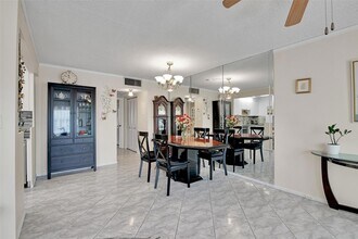 4302 Martinique Cir, Unit E2 in Coconut Creek, FL - Building Photo - Building Photo