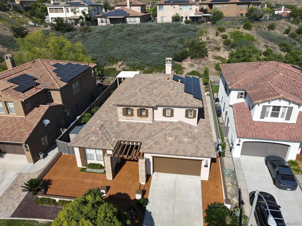 1811 Plaza Palo Alto in Chula Vista, CA - Foto de edificio