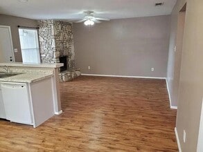 801 Bracewood Cir in San Marcos, TX - Building Photo - Building Photo