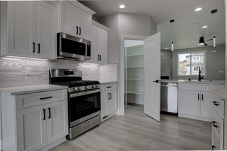 771 Rio Vis Lp in Richland, WA - Building Photo - Building Photo