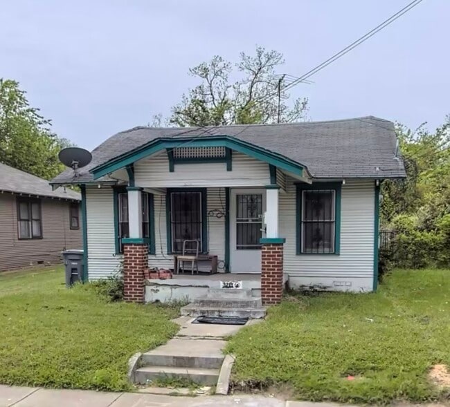 property at 3719 Meadow St