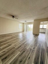 4040 NW 19th St, Unit 307 in Lauderhill, FL - Building Photo - Building Photo