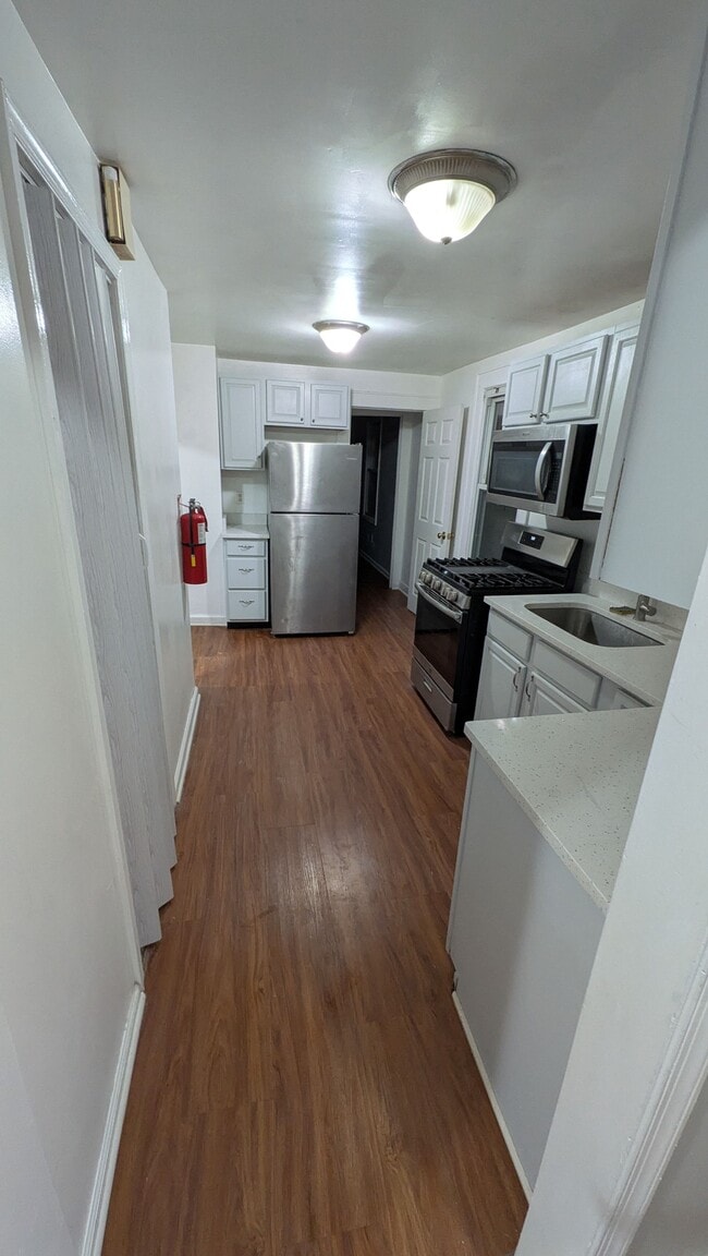 167 Jerome Pl in Bloomfield, NJ - Foto de edificio - Building Photo