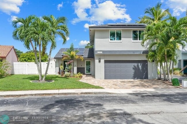 13751 Newport Manor in Davie, FL - Building Photo - Building Photo