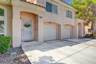 8409 Blazing Sun Ave in Las Vegas, NV - Building Photo - Building Photo