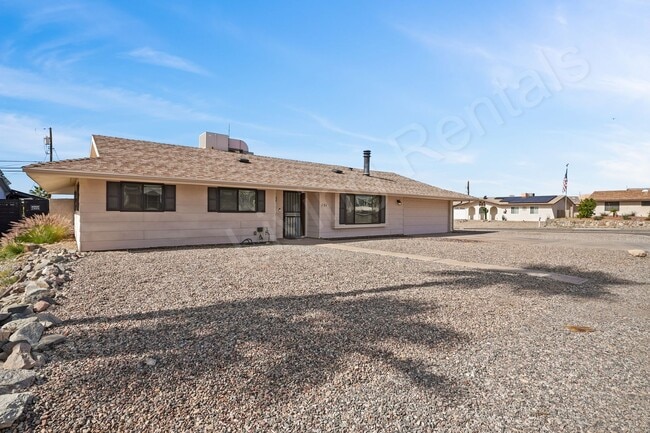 151 Viscount Ln in Lake Havasu City, AZ - Building Photo - Building Photo