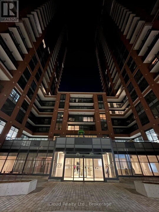 3270 Sheppard Ave E in Toronto, ON - Building Photo