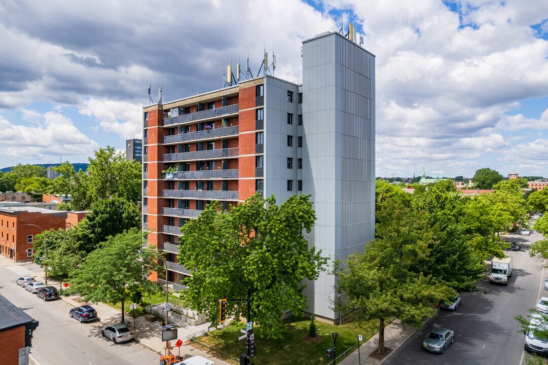 Habitations De Maisonneuve in Montréal, QC - Building Photo