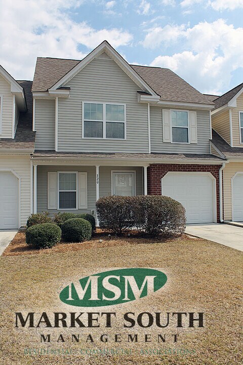 320 Gallery Way in Pooler, GA - Building Photo