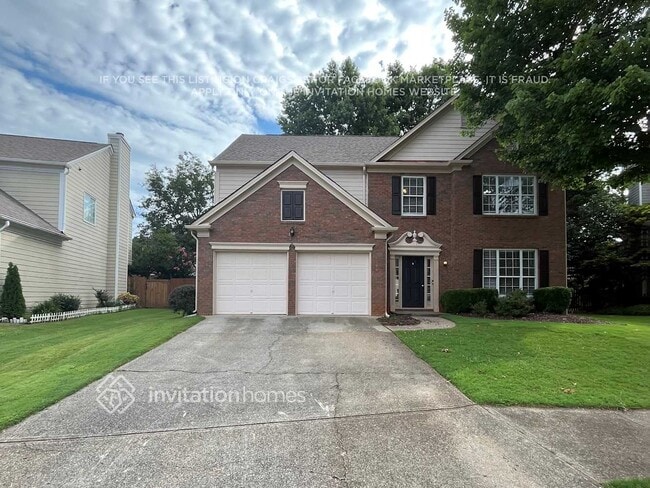 property at 130 Lyndhurst Ct