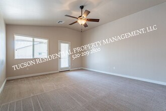 6678 S Stone Fly Dr in Tucson, AZ - Building Photo - Building Photo