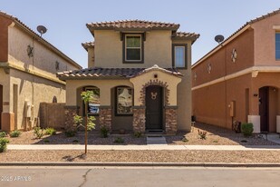 7747 W Eaton Rd in Phoenix, AZ - Building Photo