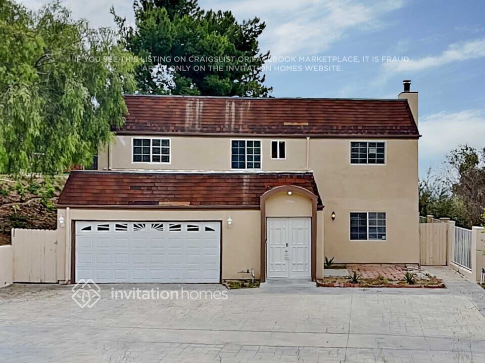 13466 Almetz St in Los Angeles, CA - Building Photo