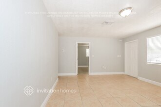 2150 Bonnie Dr in West Palm Beach, FL - Foto de edificio - Building Photo