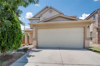 11000 Kirkoswald Rd in Austin, TX - Building Photo - Building Photo