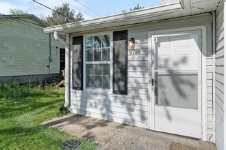 2708 Vista Ln in Nashville, TN - Building Photo - Building Photo