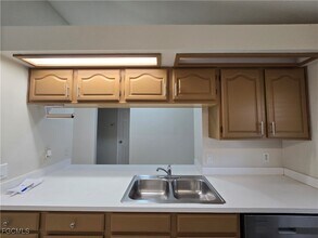 4815 Triton Ct E in Cape Coral, FL - Building Photo - Building Photo