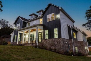 6651 Malvin Dr in Austell, GA - Building Photo