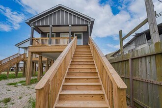 837 22nd St in San Leon, TX - Building Photo - Building Photo