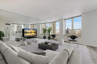 345 N La Salle Dr, Unit 3002 in Chicago, IL - Foto de edificio - Building Photo