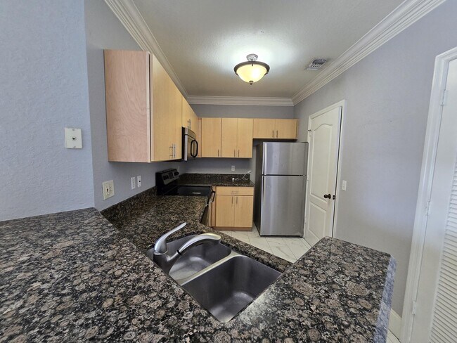 504 Belmont Pl in Boynton Beach, FL - Building Photo - Building Photo