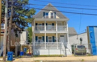 145 Water St in Lawrence, MA - Building Photo