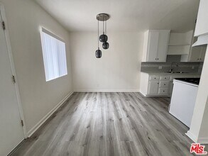 148 Normandie Ave in Los Angeles, CA - Building Photo - Building Photo