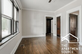 3506 W Grace St, Unit 1 in Chicago, IL - Building Photo - Building Photo