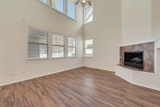 9913 Lexington Dr in Providence Village, TX - Building Photo - Building Photo