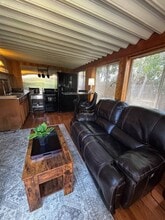 487 Lado De Loma Dr, Unit 1 in Vista, CA - Building Photo - Building Photo