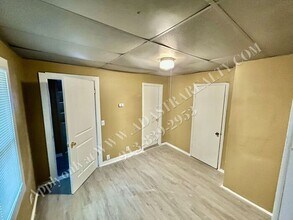 616 S Hardy Ave in Independence, MO - Building Photo - Building Photo