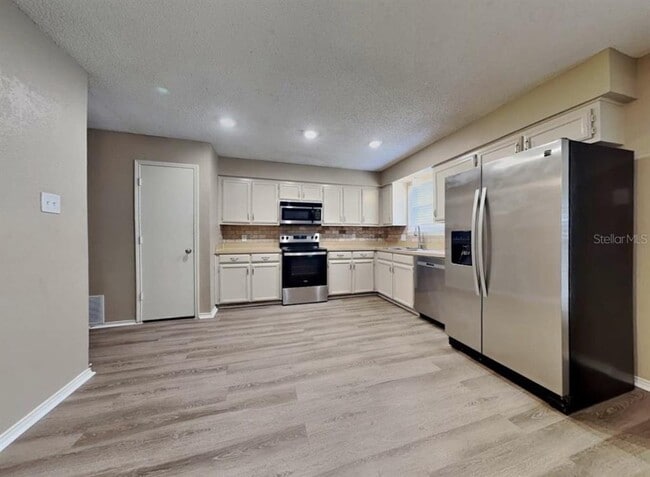 1429 Woffington Ave in Deltona, FL - Building Photo - Building Photo