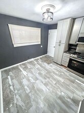 5575 Winchelsea Dr in St. Louis, MO - Building Photo - Building Photo